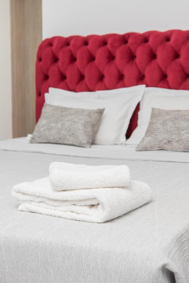 Golden Comfort Suites Vóthon Екстериор снимка