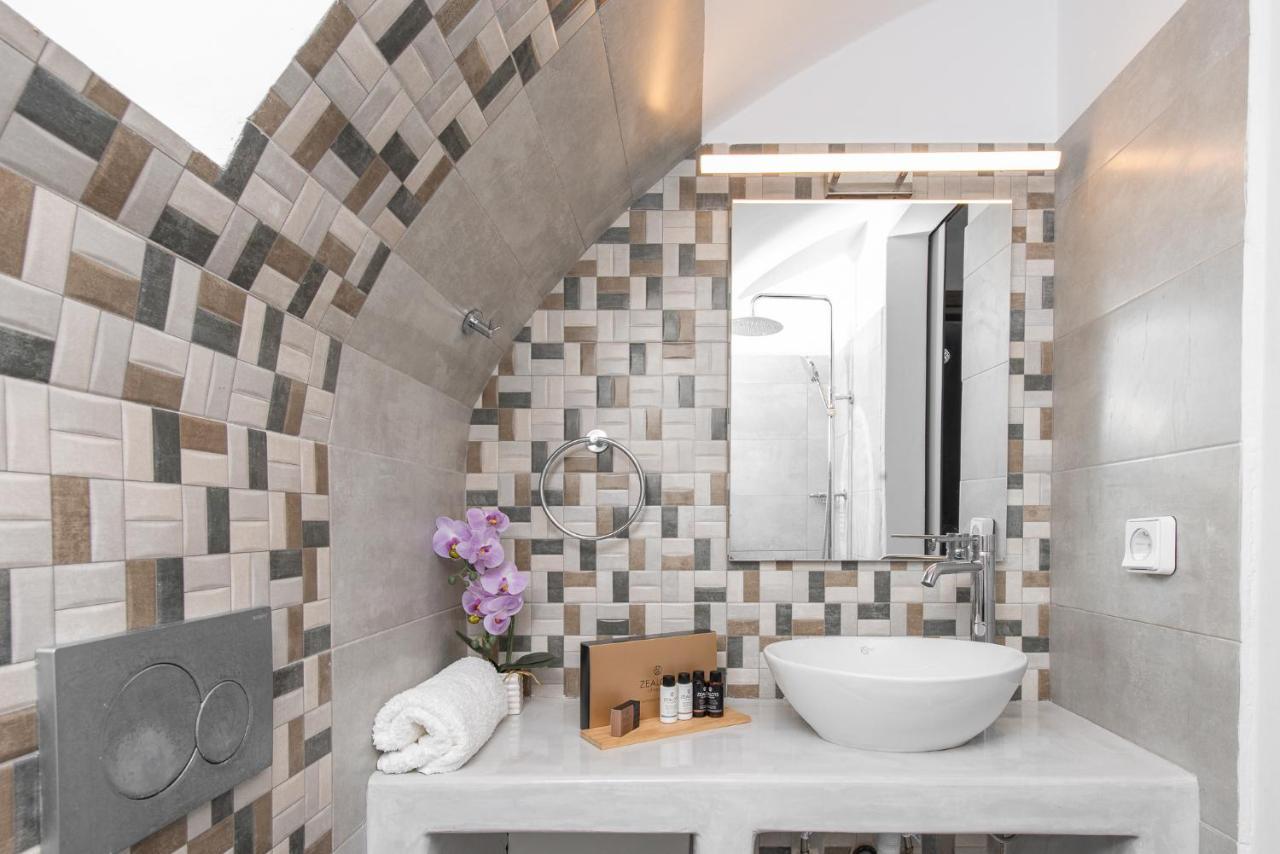 Golden Comfort Suites Vóthon Екстериор снимка