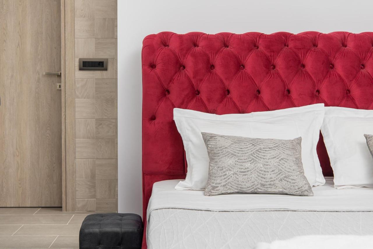 Golden Comfort Suites Vóthon Екстериор снимка